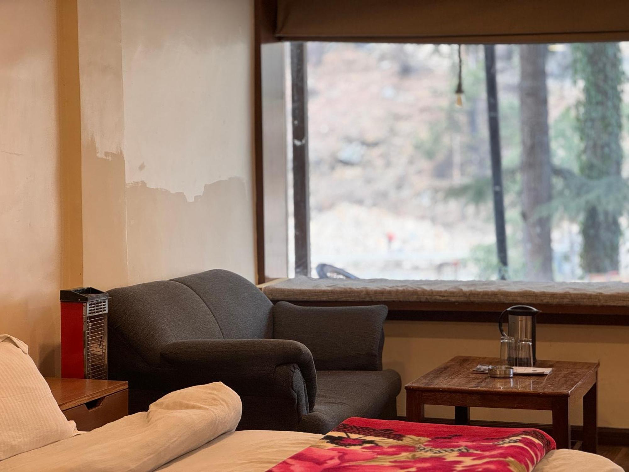 The Alpine Guest House Kasol Exterior photo