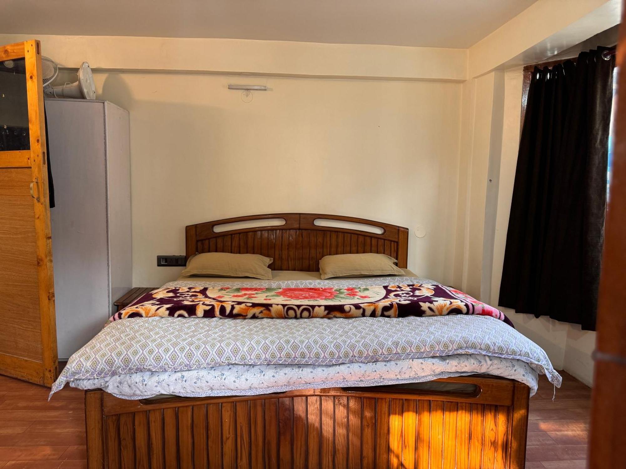 The Alpine Guest House Kasol Exterior photo